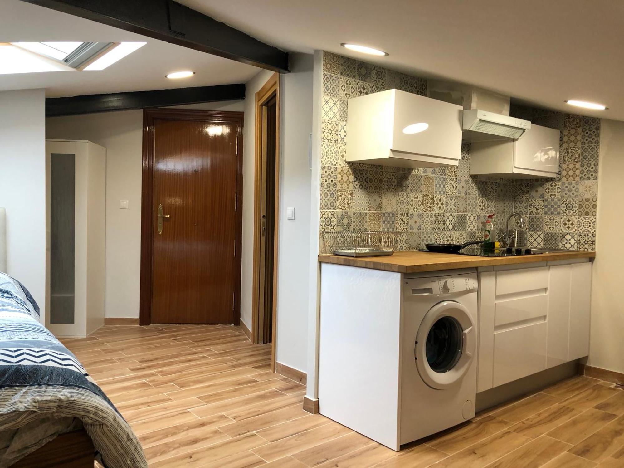 Habitacion Con Cocina Y Bano Bilbao Bagian luar foto
