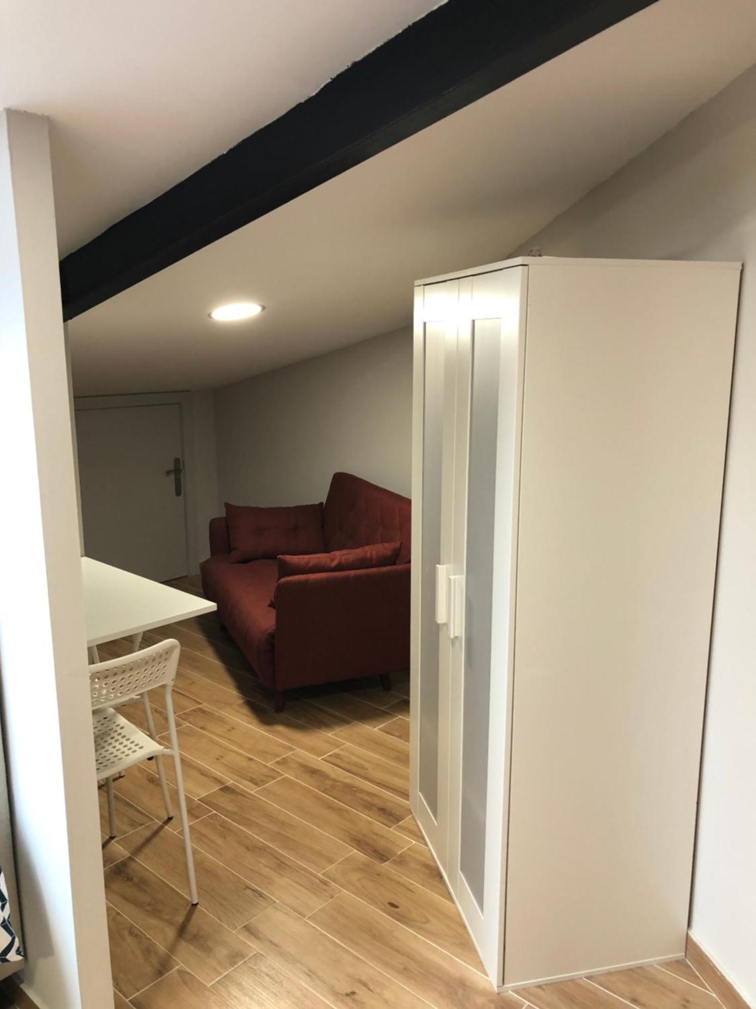 Habitacion Con Cocina Y Bano Bilbao Bagian luar foto